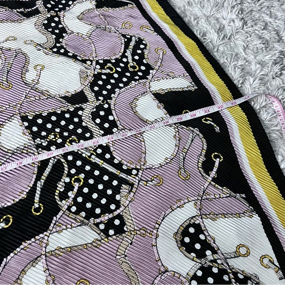 Square Silky Fashion Scarf - Picture 4 of 5